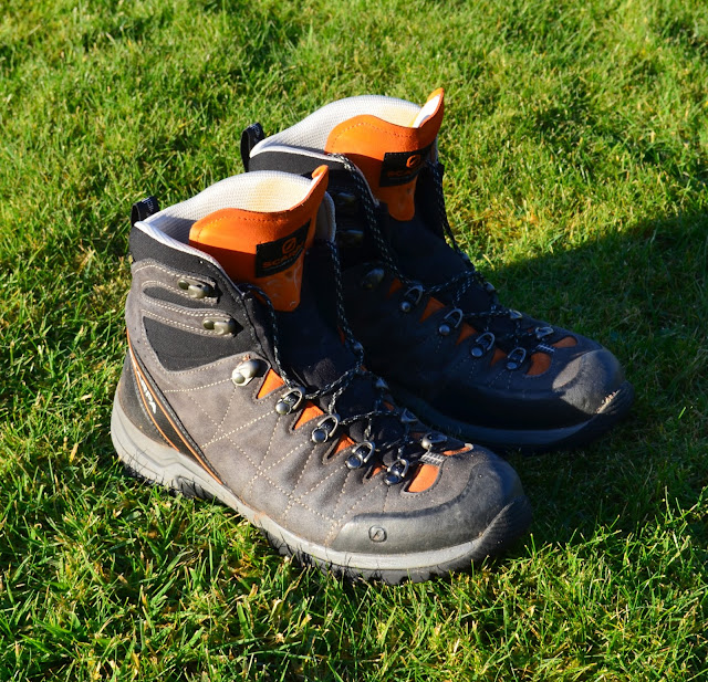Scarpa r evolution hot sale goretex